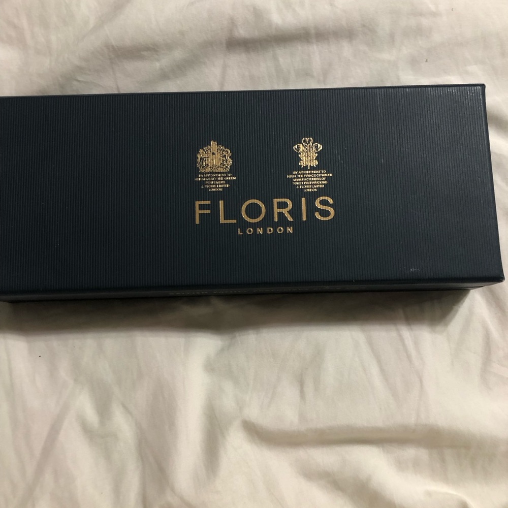 FLORES LONDON FRAGRANCE TRAVEL COLLECTION FOR HER